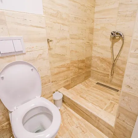 Apartament Apartments Antonella Bes *