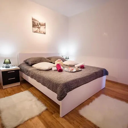 Apartments Antonella Bes Apartament Makarska