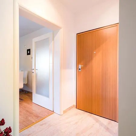 Apartament Apartments Antonella Bes Makarska